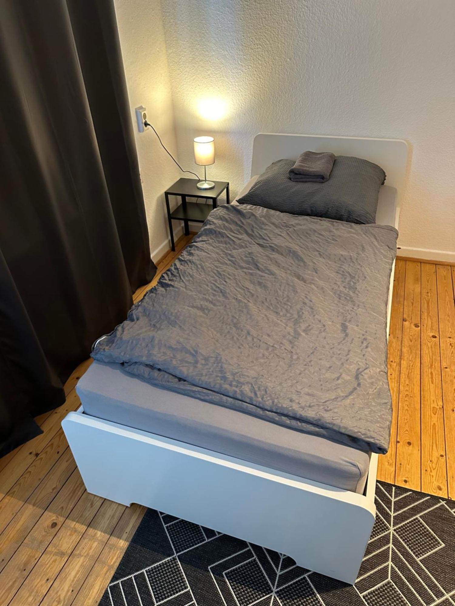 Doppelbett Unterkunft Vahrenwald-List Ганновер Екстер'єр фото